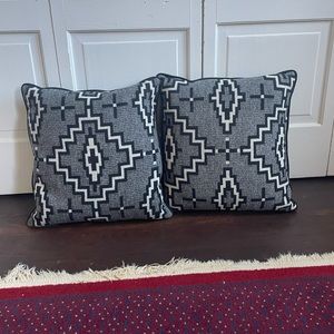 Pendleton wool throw pillow - 18x18
